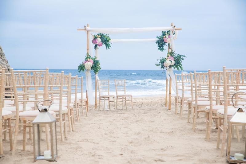 Beach Wedding Ceremony by Lisbon Wedding Celebrant